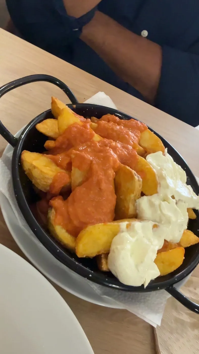 Patatas bravas